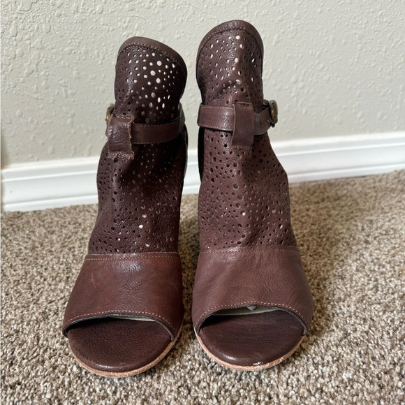 Latitude Femme Cut out Brown leather Heels Boho Size 7.5 (38) Made in Italy - Picture 4 of 11
